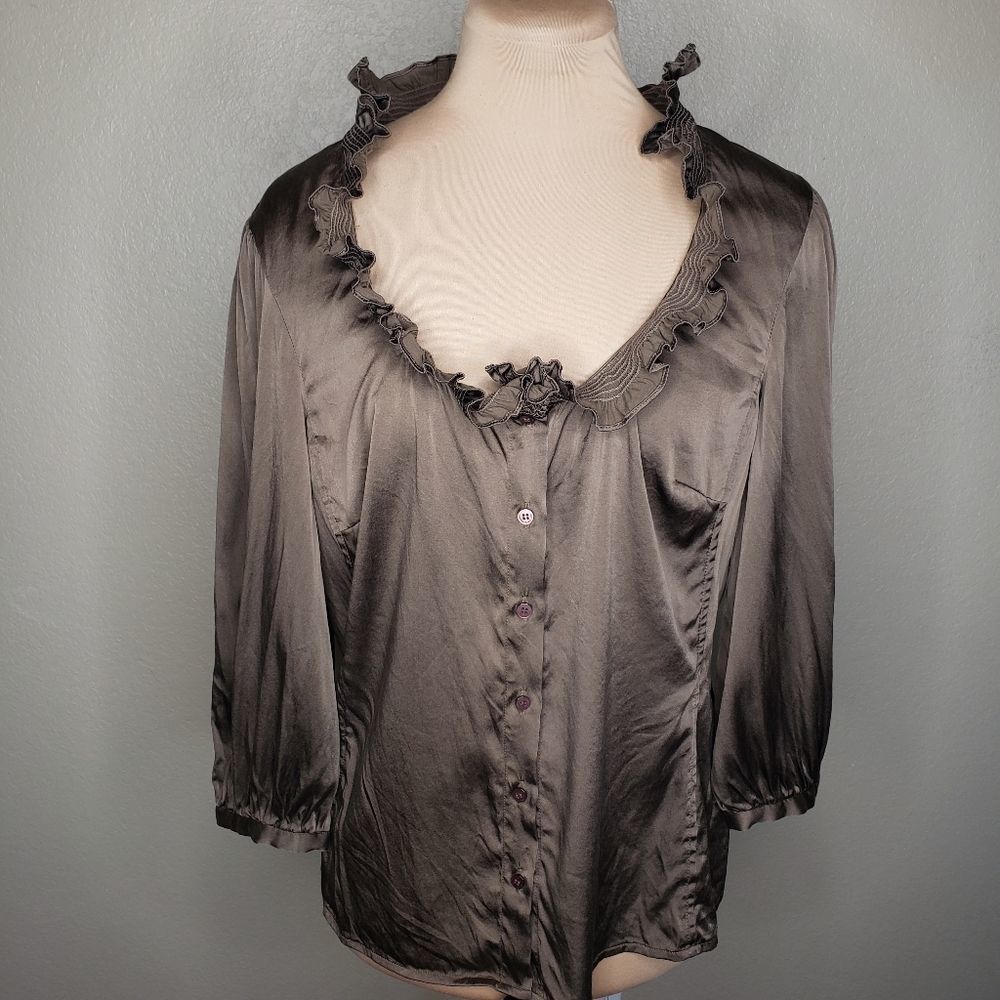 SILK Antonio Melani 12 Brown Ruffle Neck Half sleeves button front top